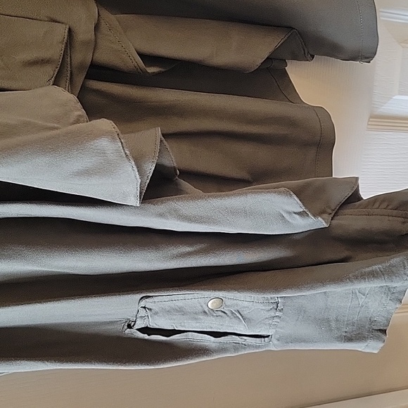 Olive Green Sleeveless Vest - Picture 7 of 14